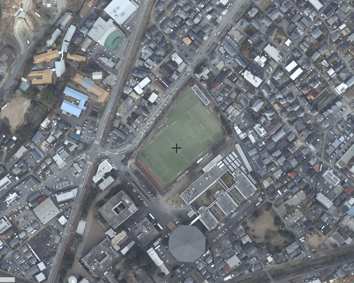 Af factie Wayne (12) door familie, vrienden en teamgenoten op hoofdveld Venlosche Boys