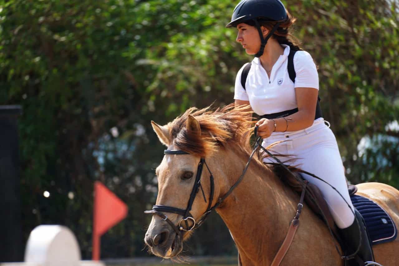 Phil Foden verrast Luke Littler met darttalent