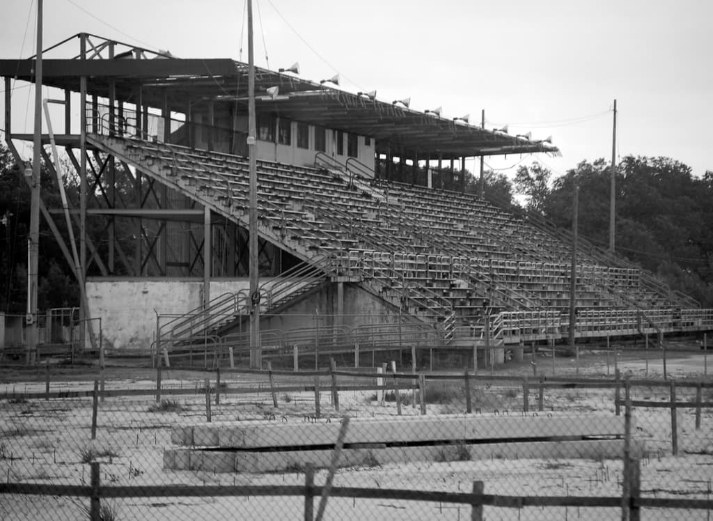 Vreemde opstelling van Zeeman rond Echteld
