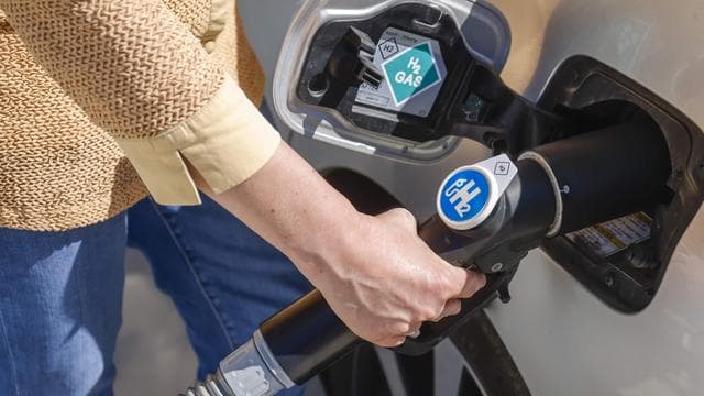 Stijgende energieprijzen door oorlog in Midden-Oosten en stilleggen gasproductie Qatar