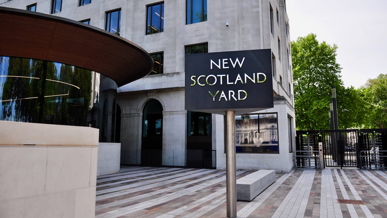 Partner Brits parlementslid aangehouden op verdenking van spionage voor China