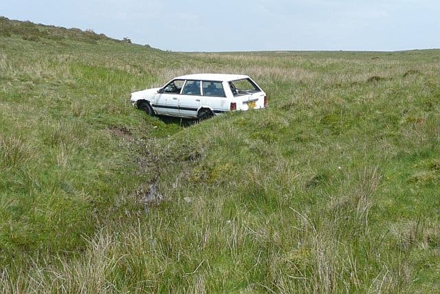 Lesauto van startende rijschoolhouder gestolen
