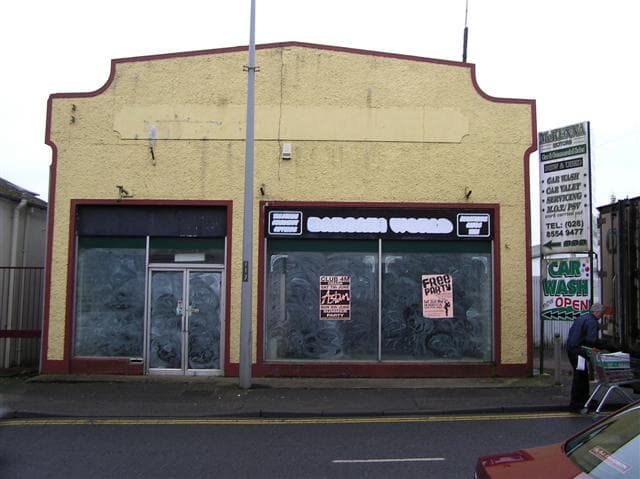 Garagesale in Veldhovense wijk Cobbeek