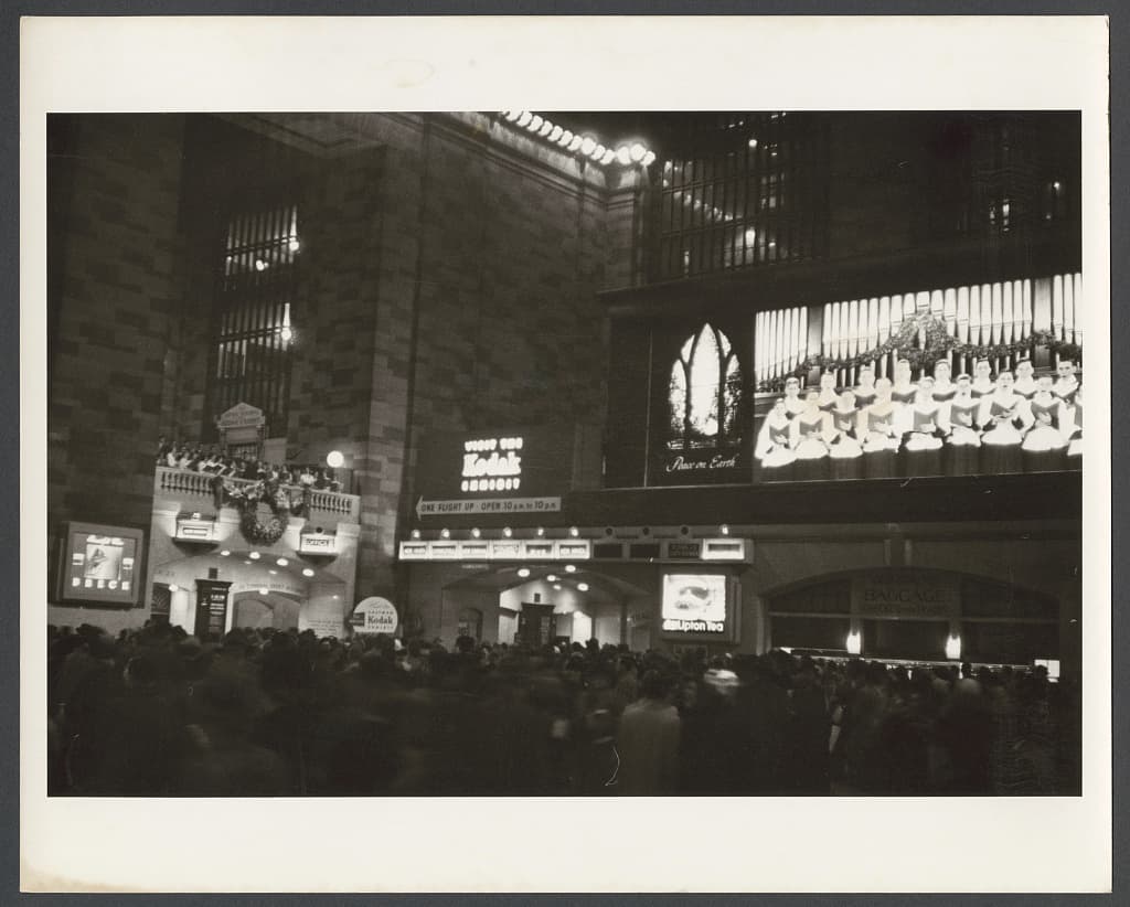 Tilburg Zingt viert jubileum met trouwe bezoekers en burgemeester